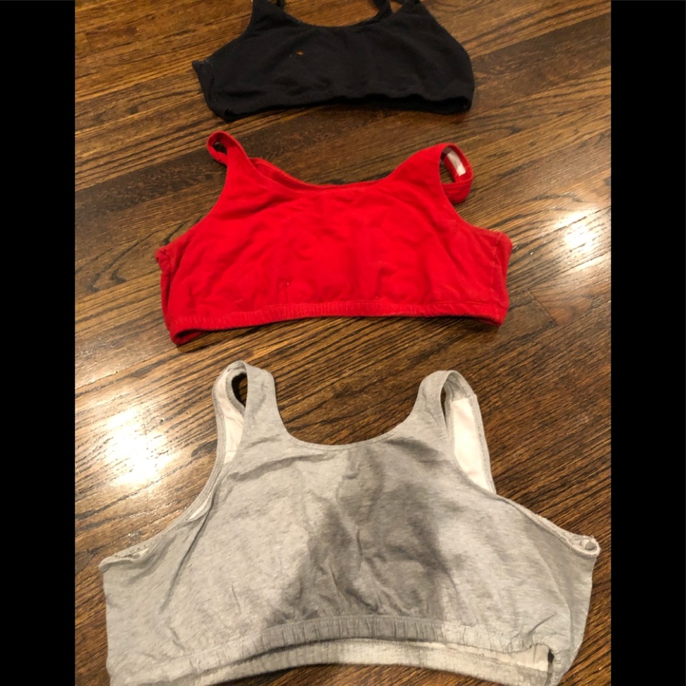 sports bra